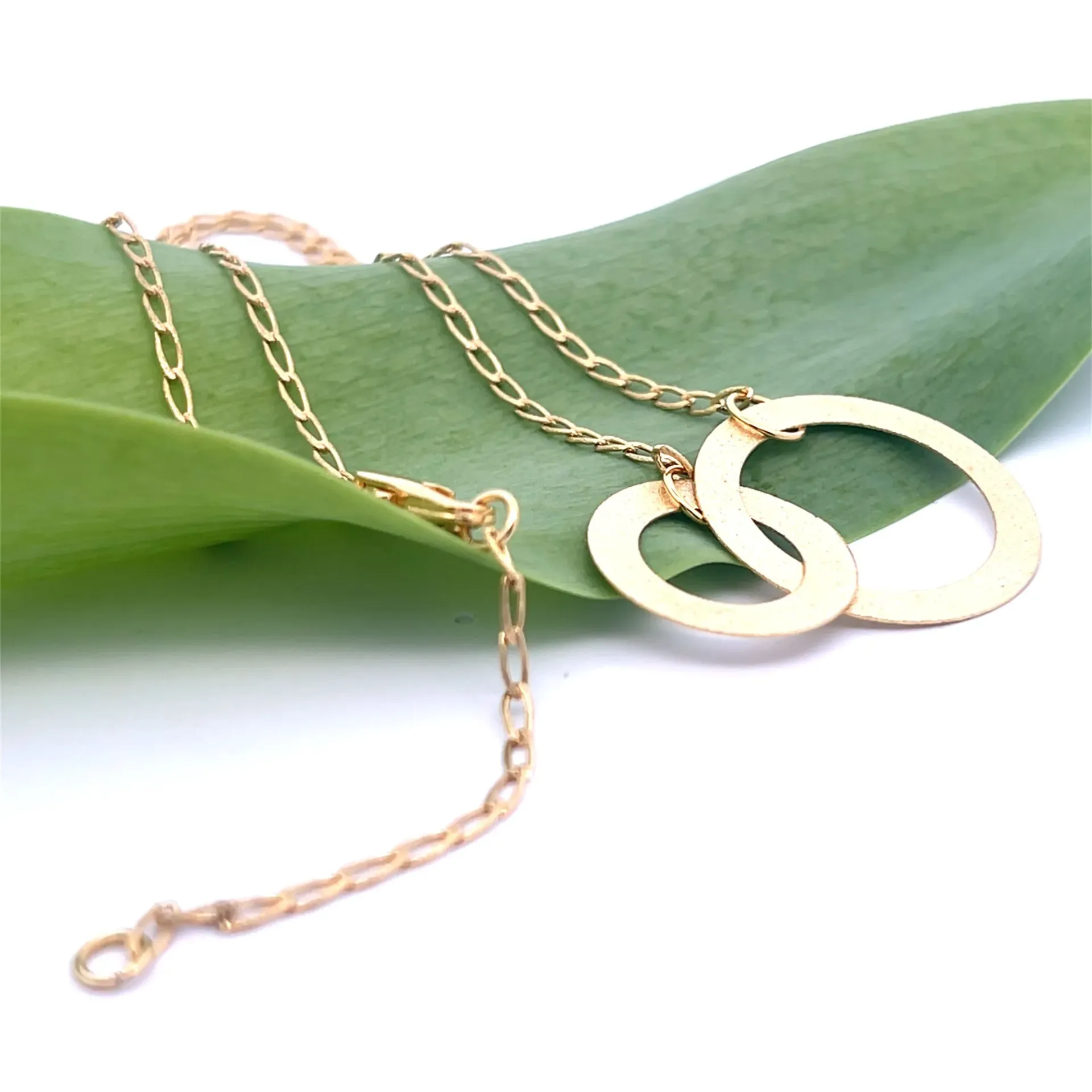 [CF010G] Gloria Round Necklace (Gold Plated)